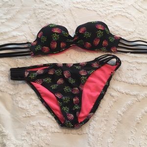 Pineapple bikini set
